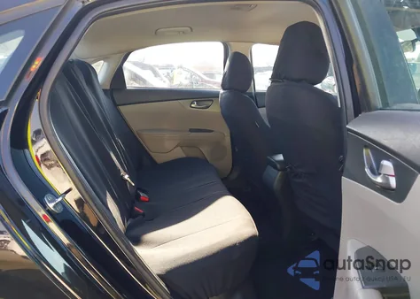 2020 Kia Forte Lxs z USA, uszkodzony, nr VIN 3KPF24AD0LE228301